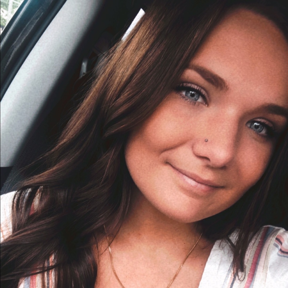 Meet your Posher, Kaitlyn